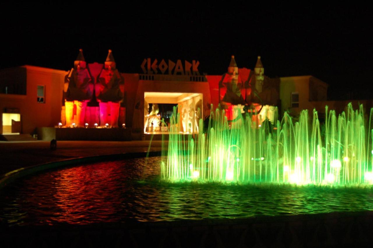 Sharm Dreams Vacation Club - Aqua Park酒店 外观 照片 Fountains at the entrance of the resort